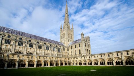 norwich_cathedral.jpg